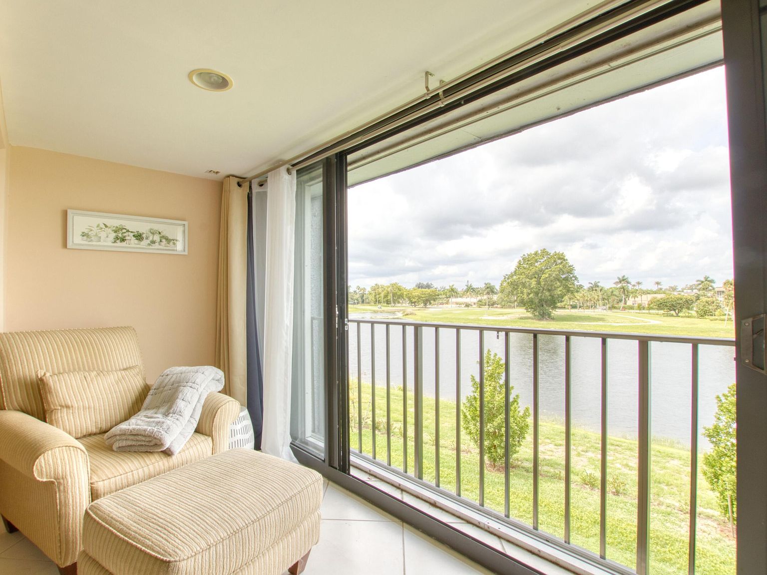 4272 D Este Court #305