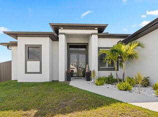 328 SW 31st Pl, Cape Coral, FL 33991