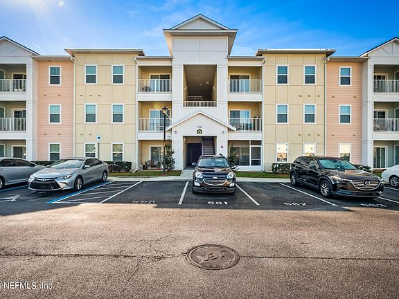 3rd image of 4966 KEY LIME Drive #104
