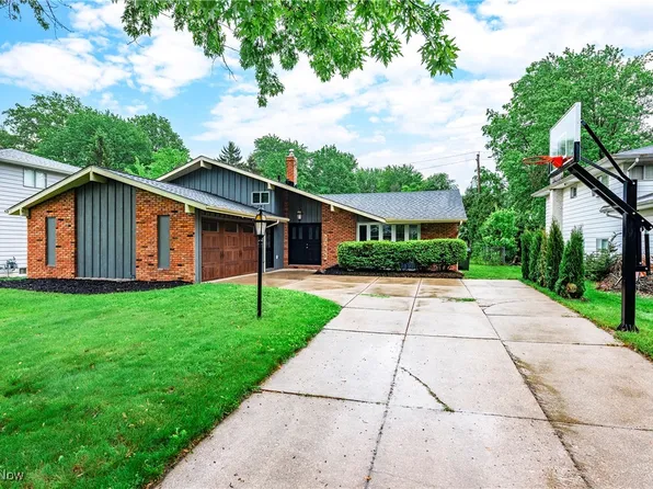 27855 Marquette Blvd, North Olmsted, OH 44070