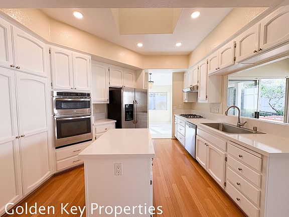 2nd image of 837 Muirfield Dr