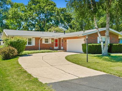 915 S Jackson St, Batavia, IL, 60510