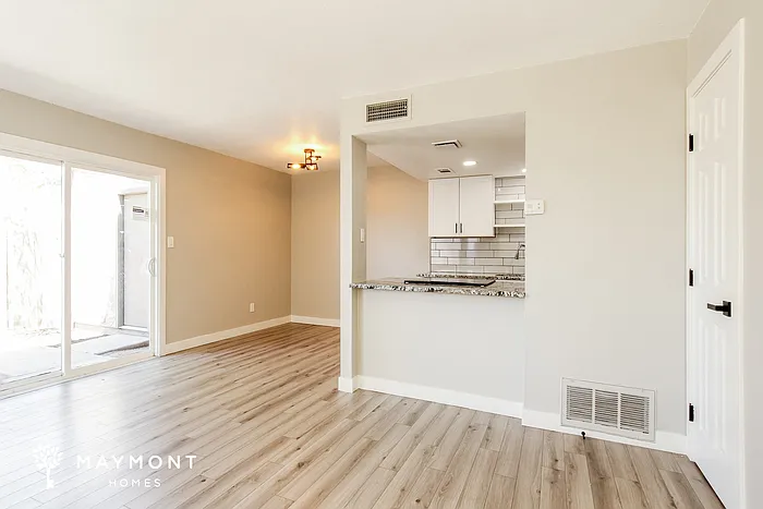 600 S Dobson Rd #89 — Photo 4