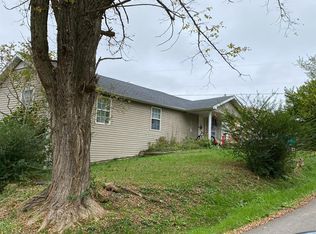 223 Pennington Dr, East Bernstadt, KY 40729