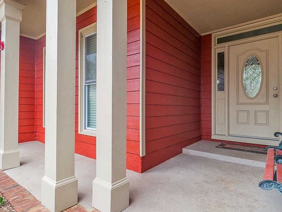 4th image of 1425 Midland Way