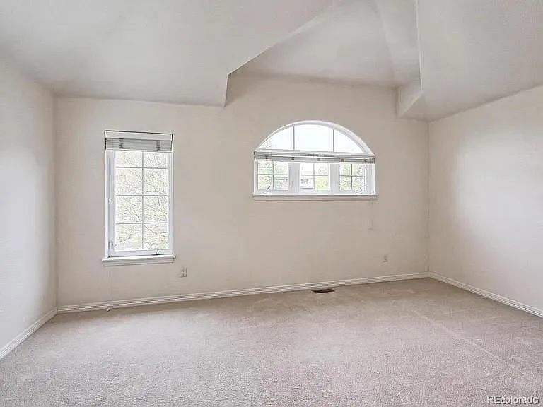 112 S Garfield St — Photo 27