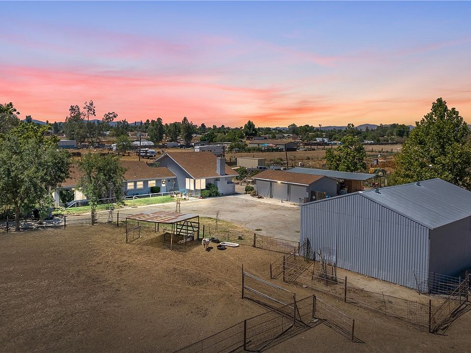 1st image of 22607 Alessandro Ave