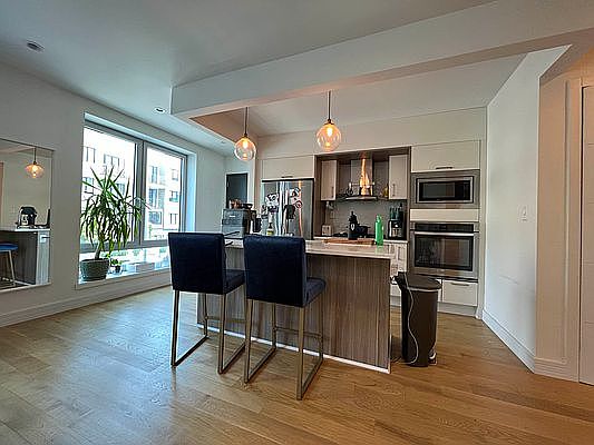 2nd image of 764 Bergen St #2R