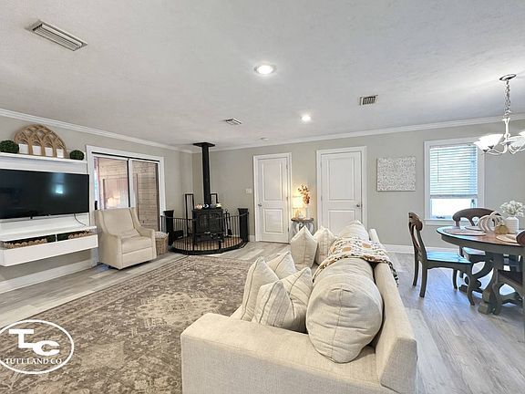 4th image of 9402 Liska Dr