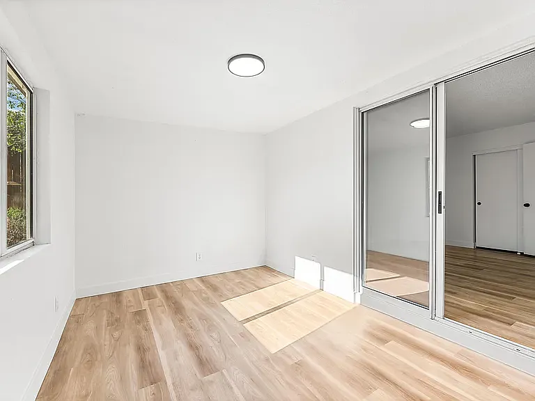 3817 Fernwood St — Photo 26