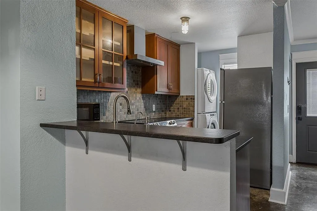2 bed, 2.5 bath, 1110 sqft, $1,750 — Photo 3
