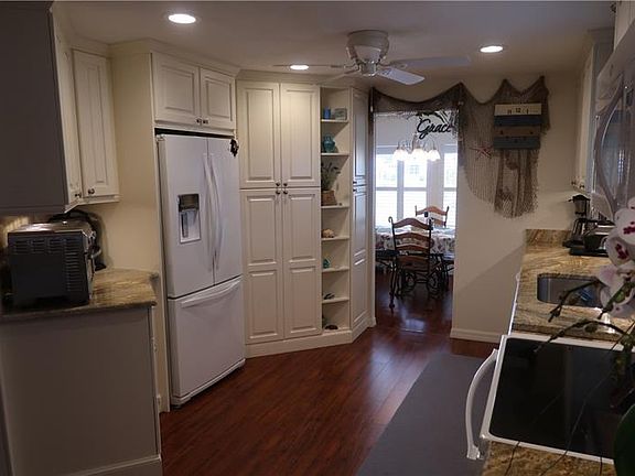 5th image of 53 N Flora Vista St #338