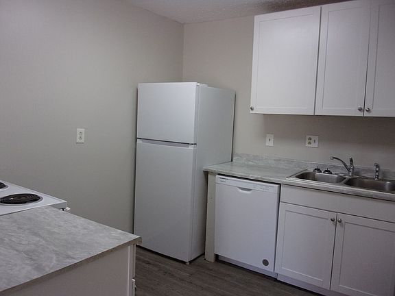 4th image of 413 S Confederate Ave APT 6