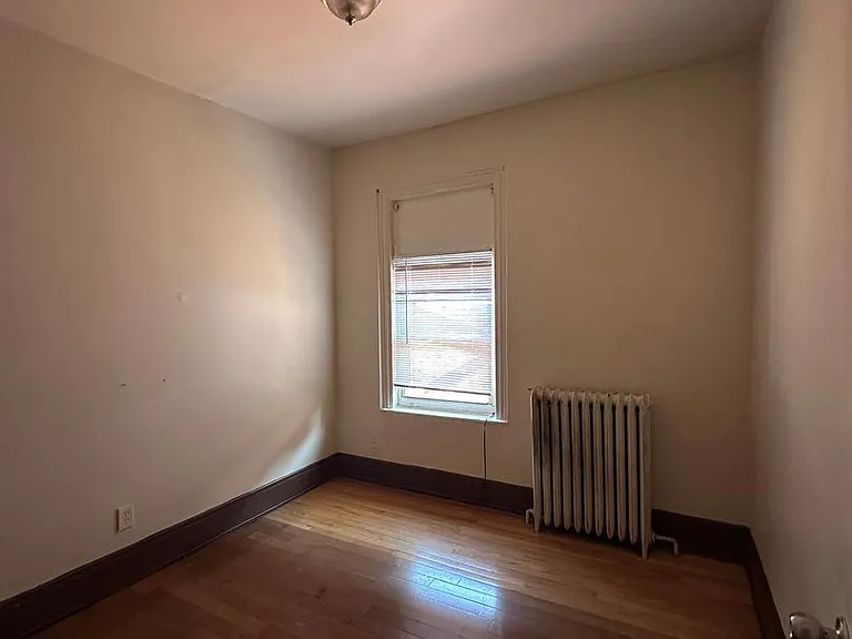 238 S 6th St — Photo 3