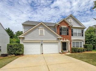 8711 Fieldcroft Dr, Charlotte, NC 28277