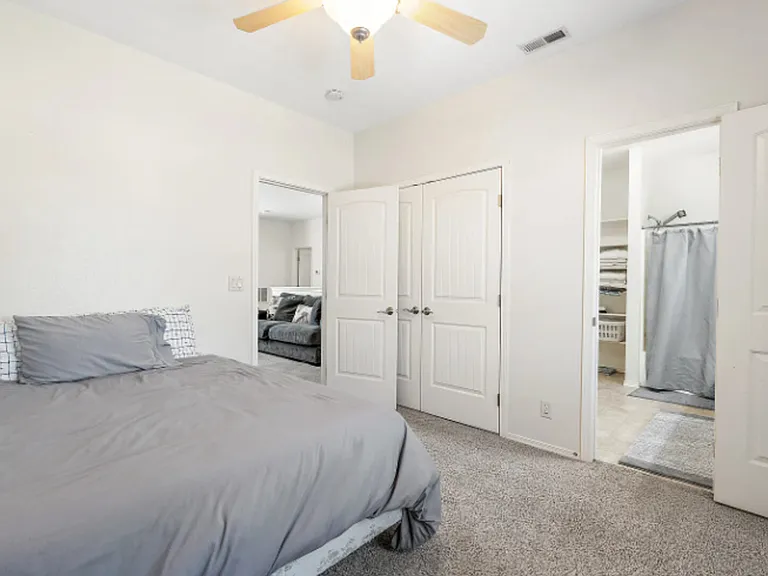 Southlake Cir — Photo 28