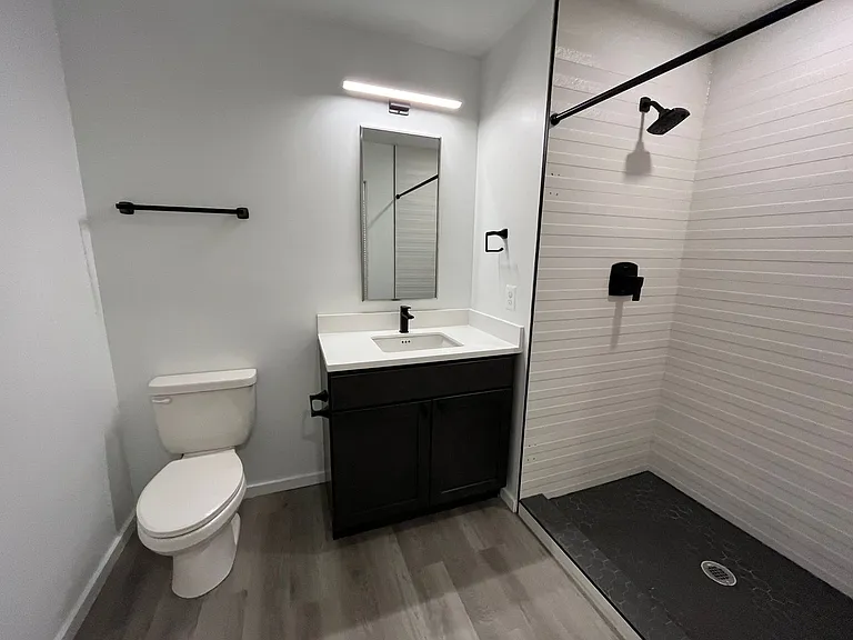 725 W Pratt St. — Photo 102