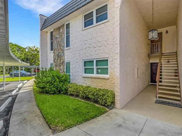 209 FERNWOOD CIRCLE #209, SEMINOLE, FL 33777