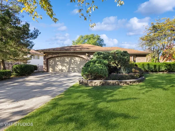 230 Johnson Ave, Frankfort, IL 60423