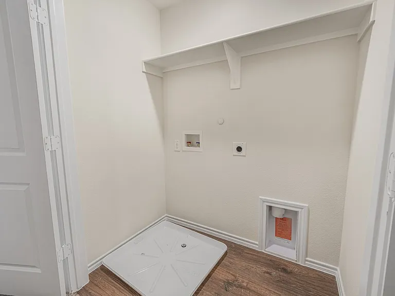 308 Cedar Ct — Photo 15
