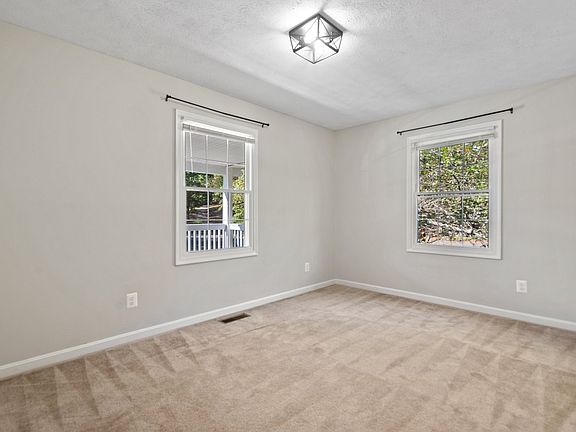 2nd image of 4651 Morgans Bluff Dr