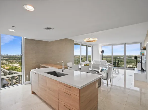 16385 Biscayne Blvd #2901-2, North Miami Beach, FL 33160