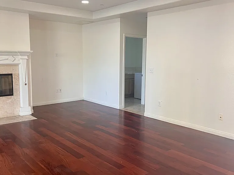 4490 Gabriella Pl — Photo 12