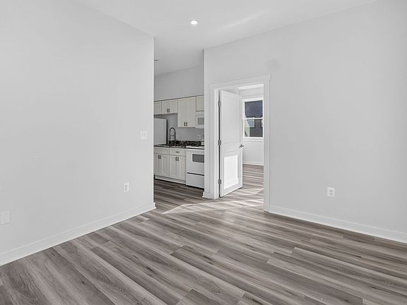 4th image of 1005 Rhode Island Ave NE #7