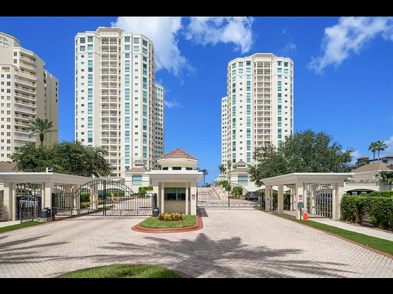 1170 Gulf Blvd #903 — Photo 1