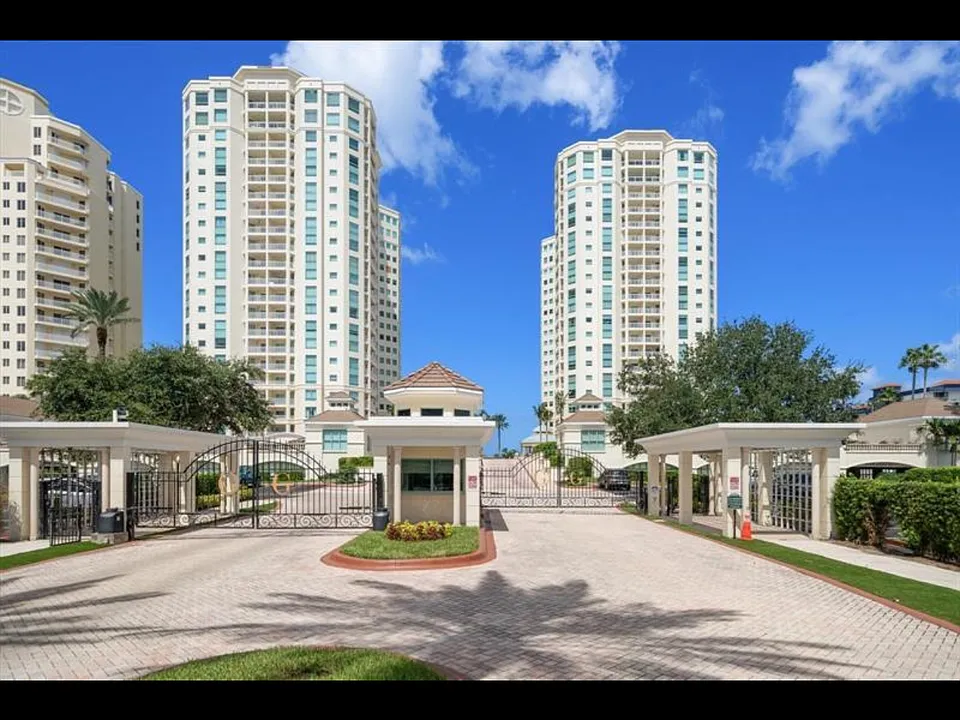 1170 Gulf Blvd #903