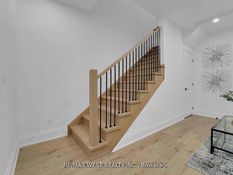 521 Saint Johns Rd #UPPER — Photo 7