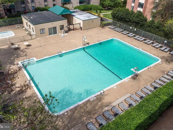 6135 Leesburg Pike APT 101, Falls Church, VA 22041