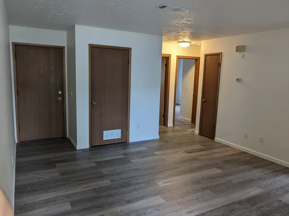 3425 Holiday Ct APT 1, Bettendorf, IA 52722