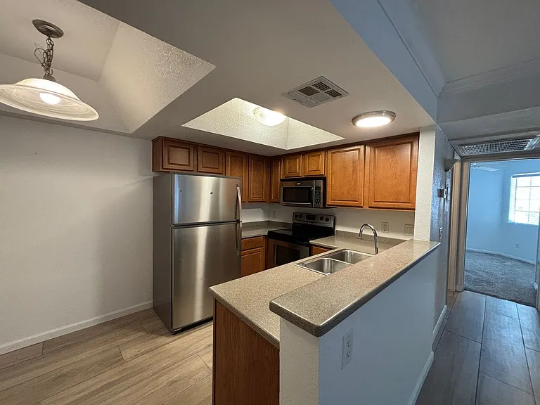 1720 E Thunderbird Rd #1004 — Photo 2