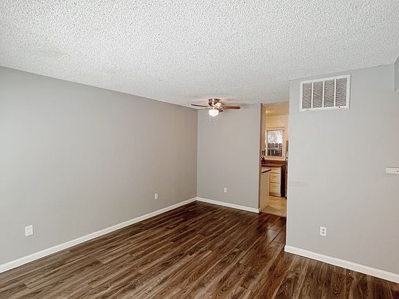 4th image of 2515-2519 V St #5