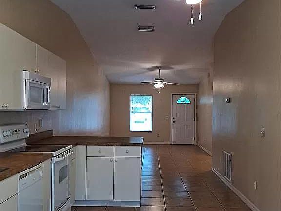 4th image of 2937 India Palm Dr #2937