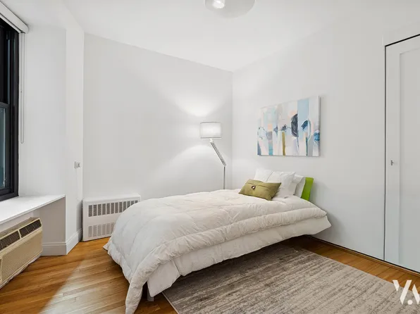 250 West 103rd Street image 9 of 12