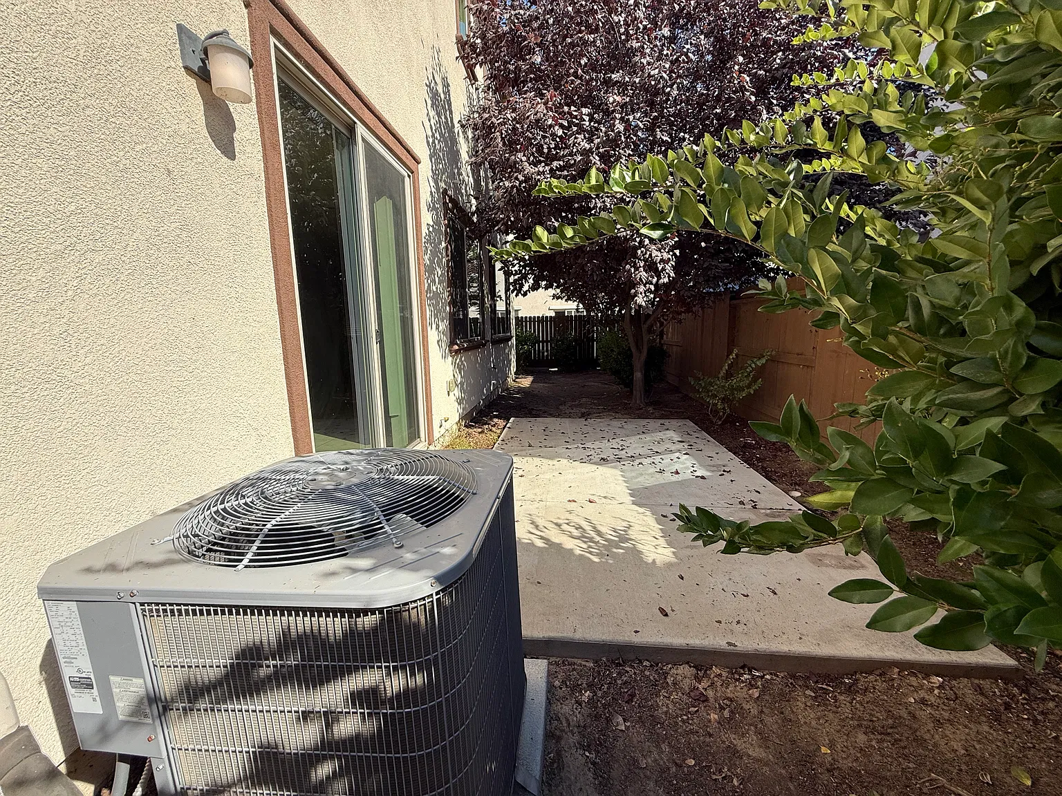 4 bed, 2.5 bath, 1998 sqft, $2,900 — Photo 3