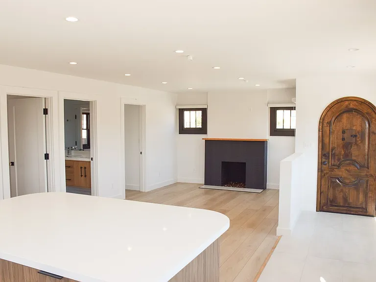 317 Ocean Park Blvd — Photo 52
