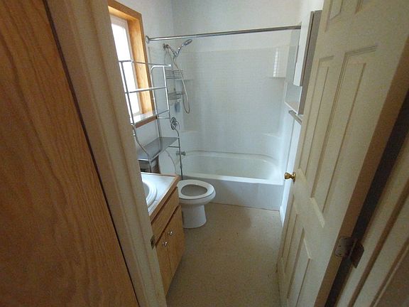 3rd image of 11876 Paradise Ln