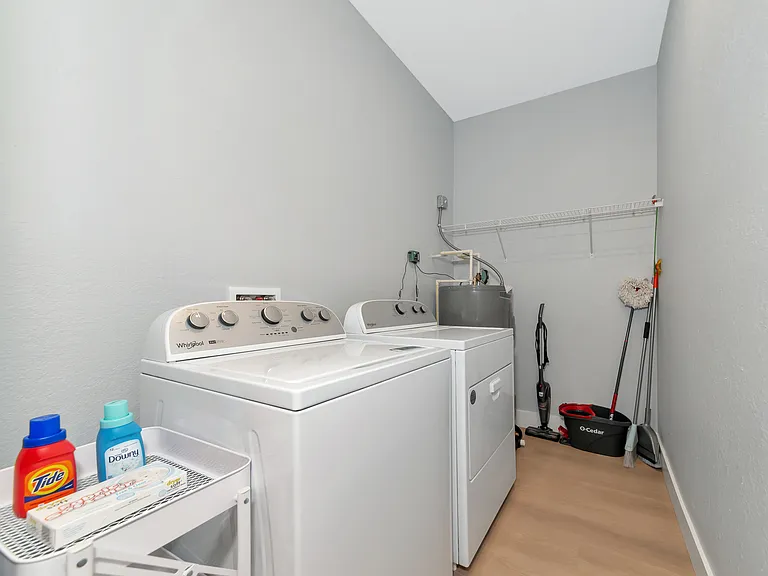 Laundry - Washer/Dryer