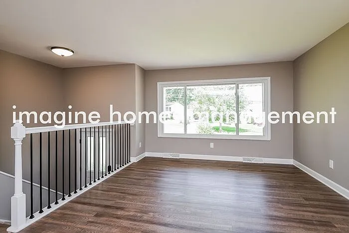 3 bed, 2.5 bath, 1580 sqft, $2,495 — Photo 2