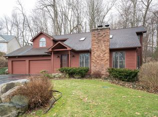 2475 Ramblewood Dr, Kalamazoo, MI 49009