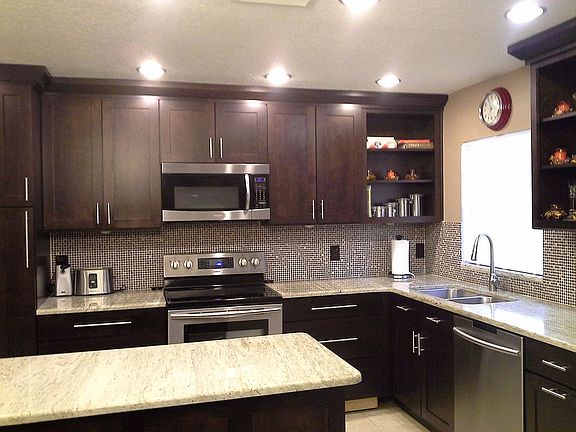3rd image of 4801 W Chisholm St