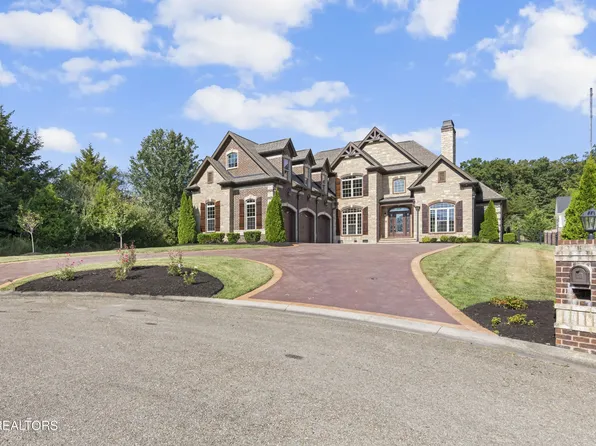 104 Round Hill Point, Oak Ridge, TN 37830