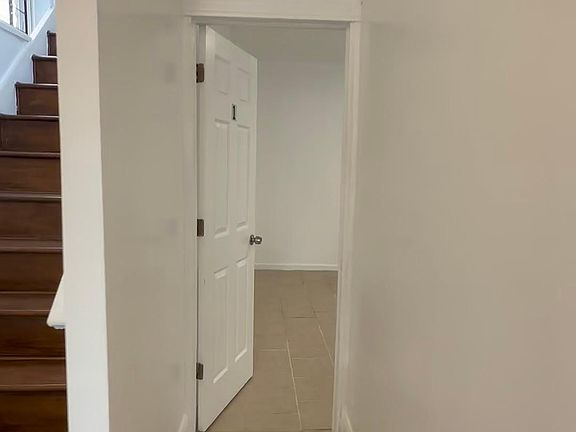 3rd image of 748 Taylor Ave #1