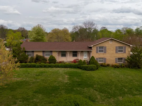 309 Indian Lake Rd, Hendersonville, TN 37075