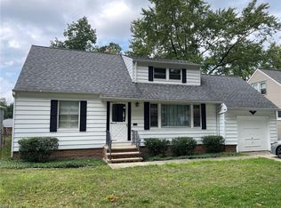 1156 Haverston Rd, Lyndhurst, OH 44124