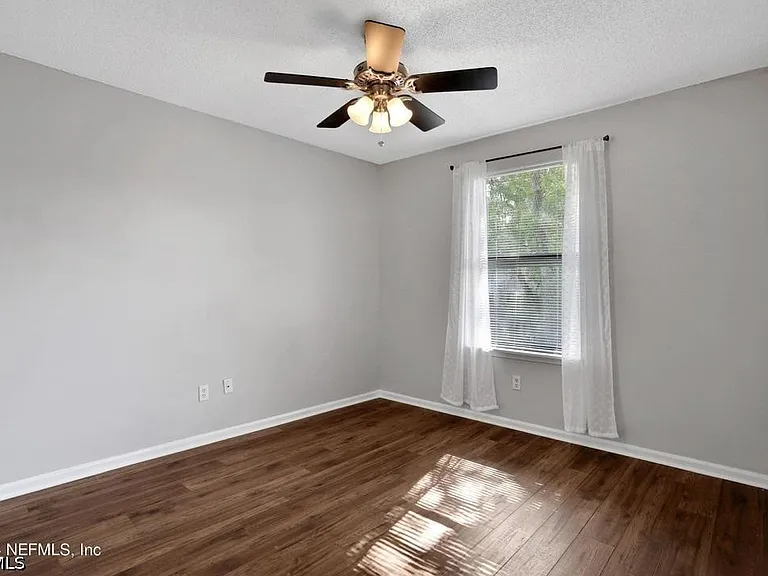 2743 Moorsfield Ln — Photo 10