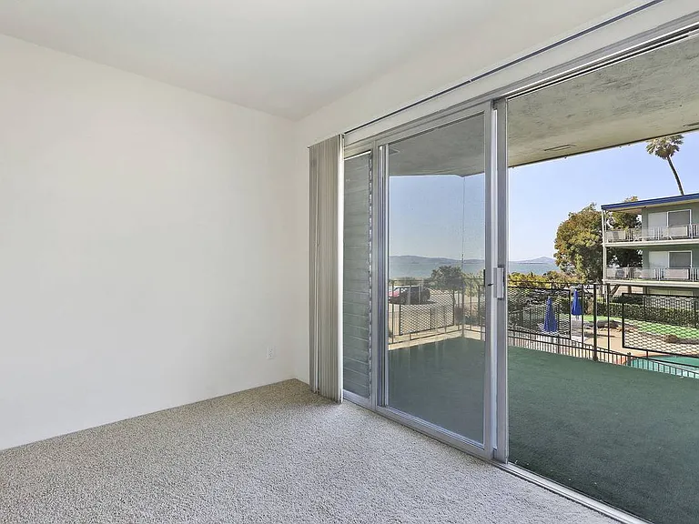 The Waterfront Apartments — Photo 6